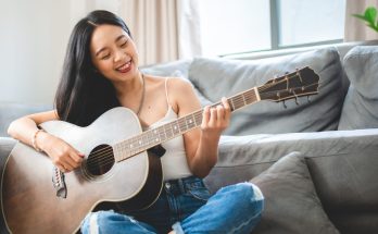 Pourquoi ne pas apprendre à jouer d'un instrument cet automne ?